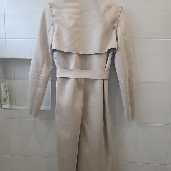 H&M Cream Trench Coat with Belt - Picture 2 of 5
